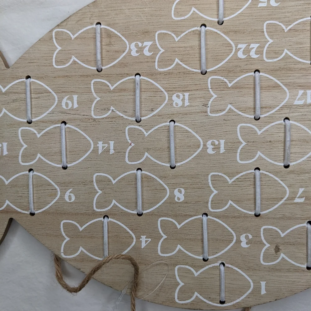 Pet Cat Toy Countdown Calendar wood NWT cat small animal fish shape cream